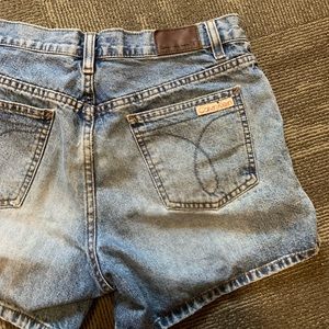 calvin klein medium length jean shorts!!